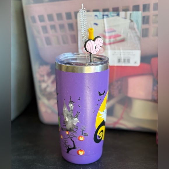 Nightmare before Xmas tumbler - Picture 3 of 3